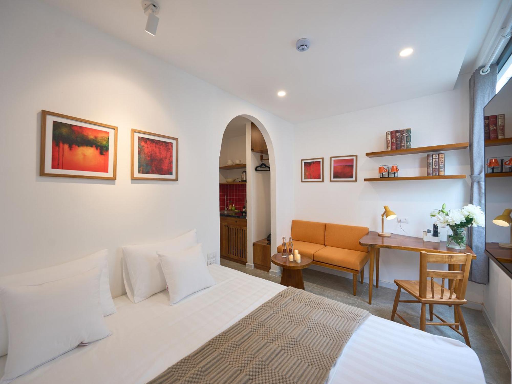 Amsterdam Residences In Hanoi-pool On The Rooftop-free Laundry * Hà Nội