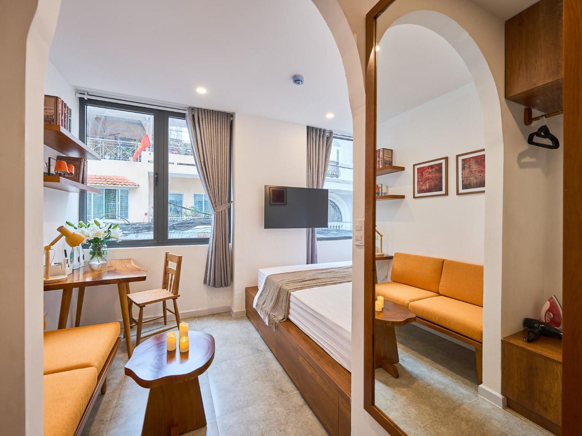 Amsterdam Residences In Hanoi-pool On The Rooftop-free Laundry *