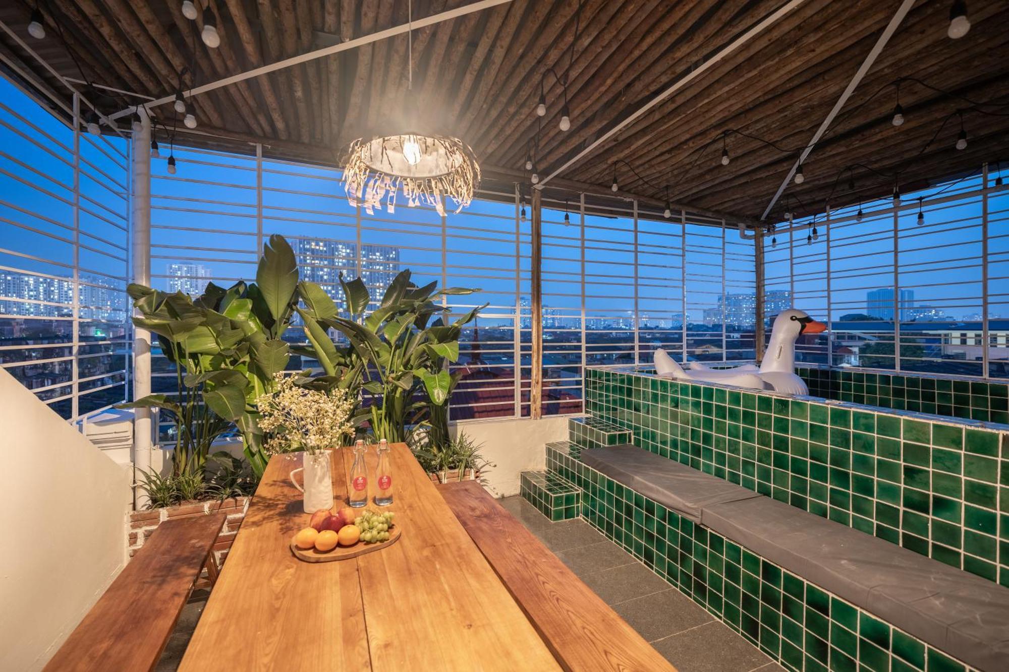 Amsterdam Residences In Hanoi-pool On The Rooftop-free Laundry *